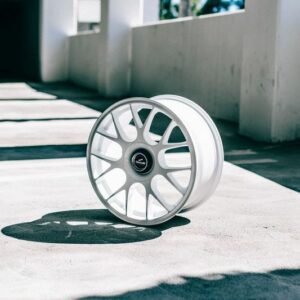 fifteen52 APEX 18x8.5 45 5x108