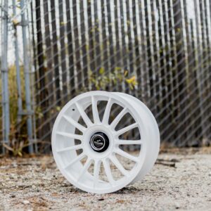 fifteen52 PODIUM 18x8.5 35 5x114.3 5x100 Rally White