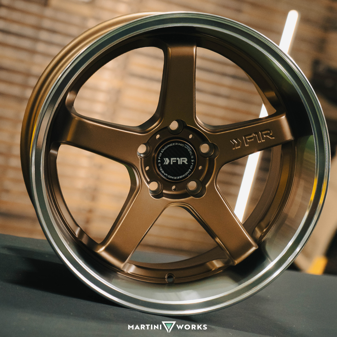 F1R FC5 18x8.5 +35 Satin Bronze/Polish Lip | MartiniWorks