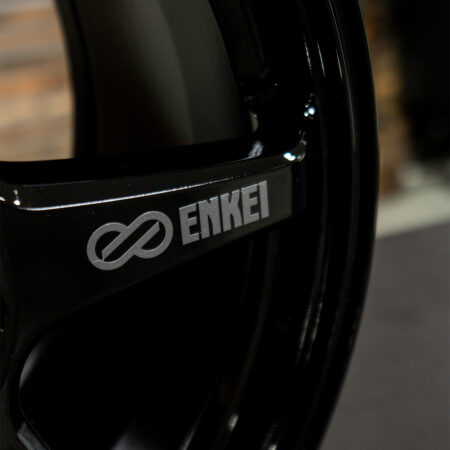 IrvWcIKu-enkei-t6r-gloss-black